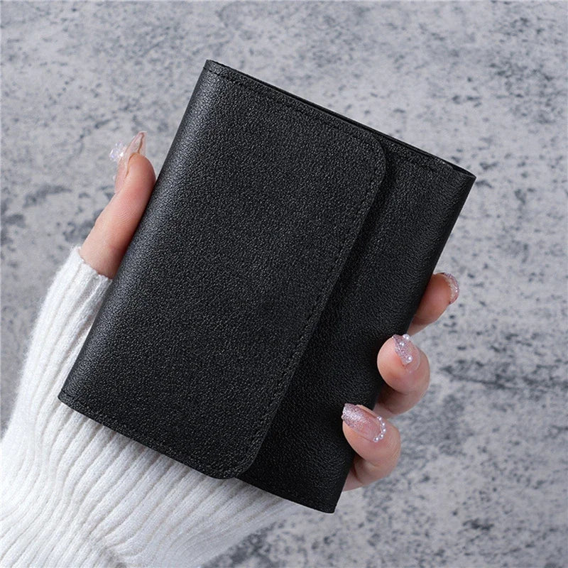 CUTE WOMEN'S SHORT WALLET