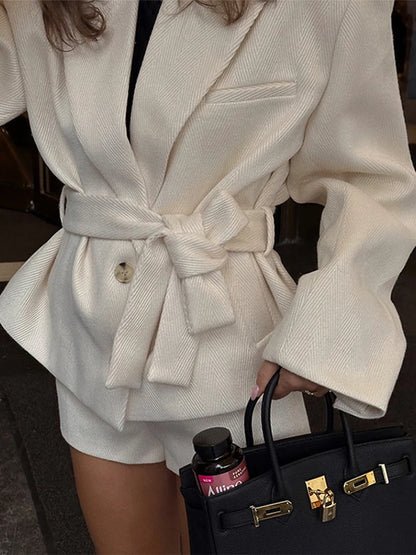WHITE BELTED LAPEL BLAZER