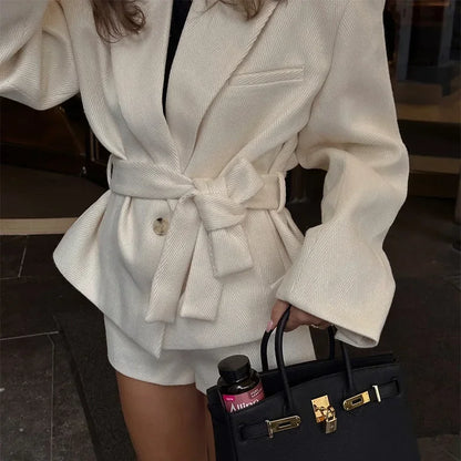 WHITE BELTED LAPEL BLAZER