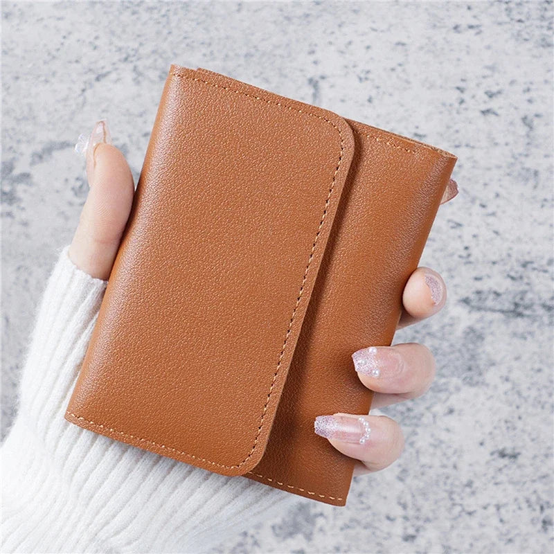 CUTE WOMEN'S SHORT WALLET