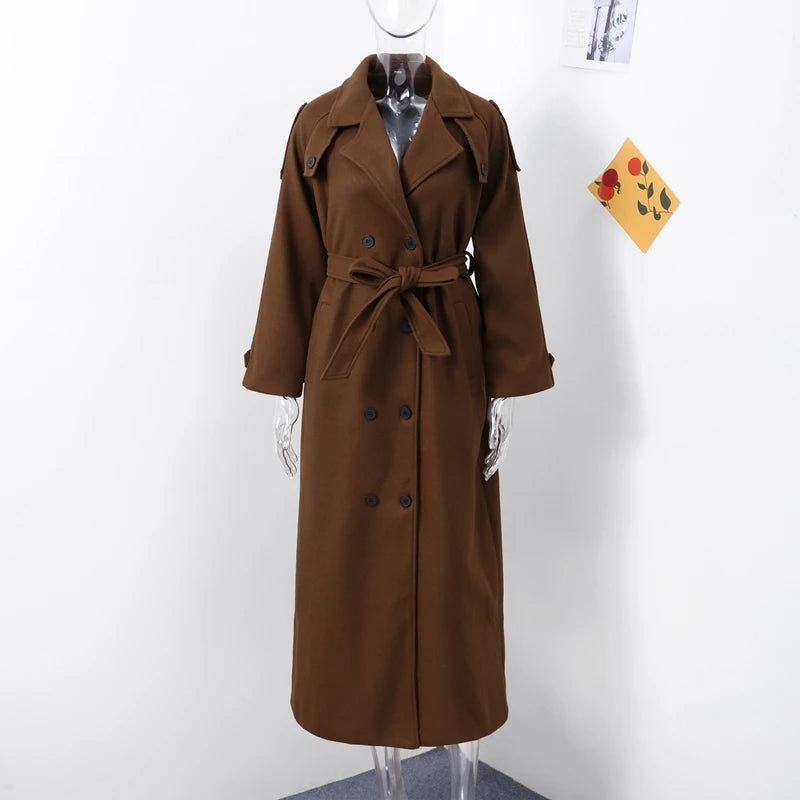ELEGANTE CAPPOTTO LUNGO IN LANA