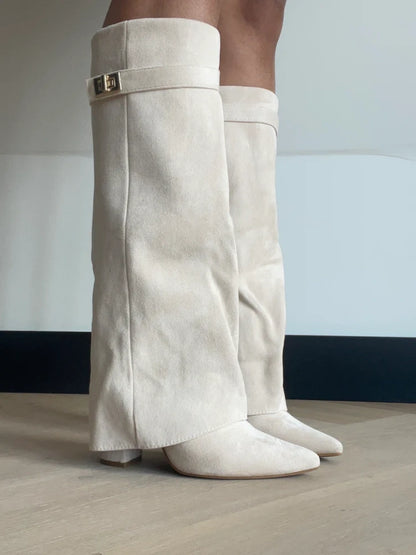 BOTTES EN DAIM POUR L’AUTOMNE